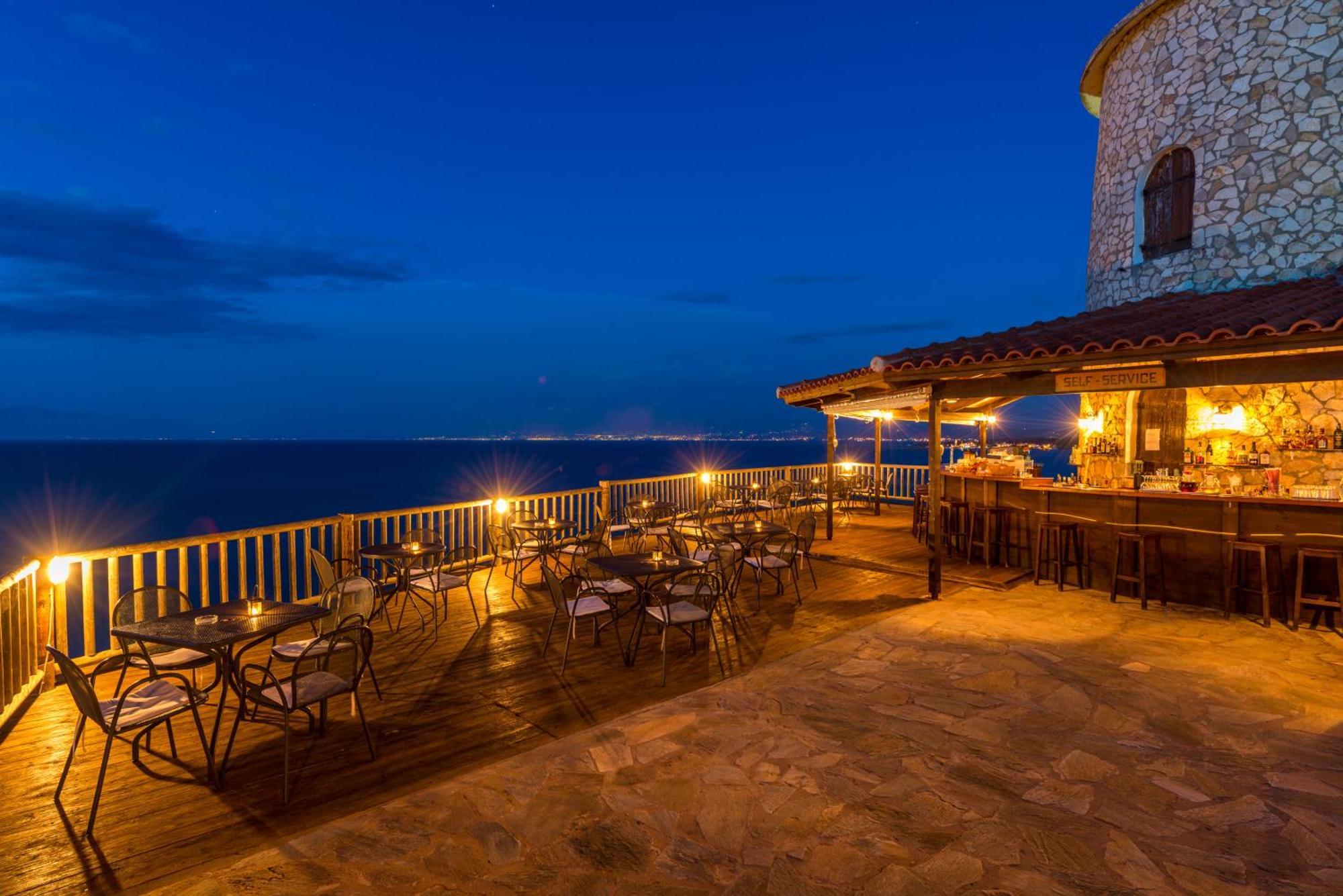 Hotel Pavlina Beach Niforeika Exterior foto