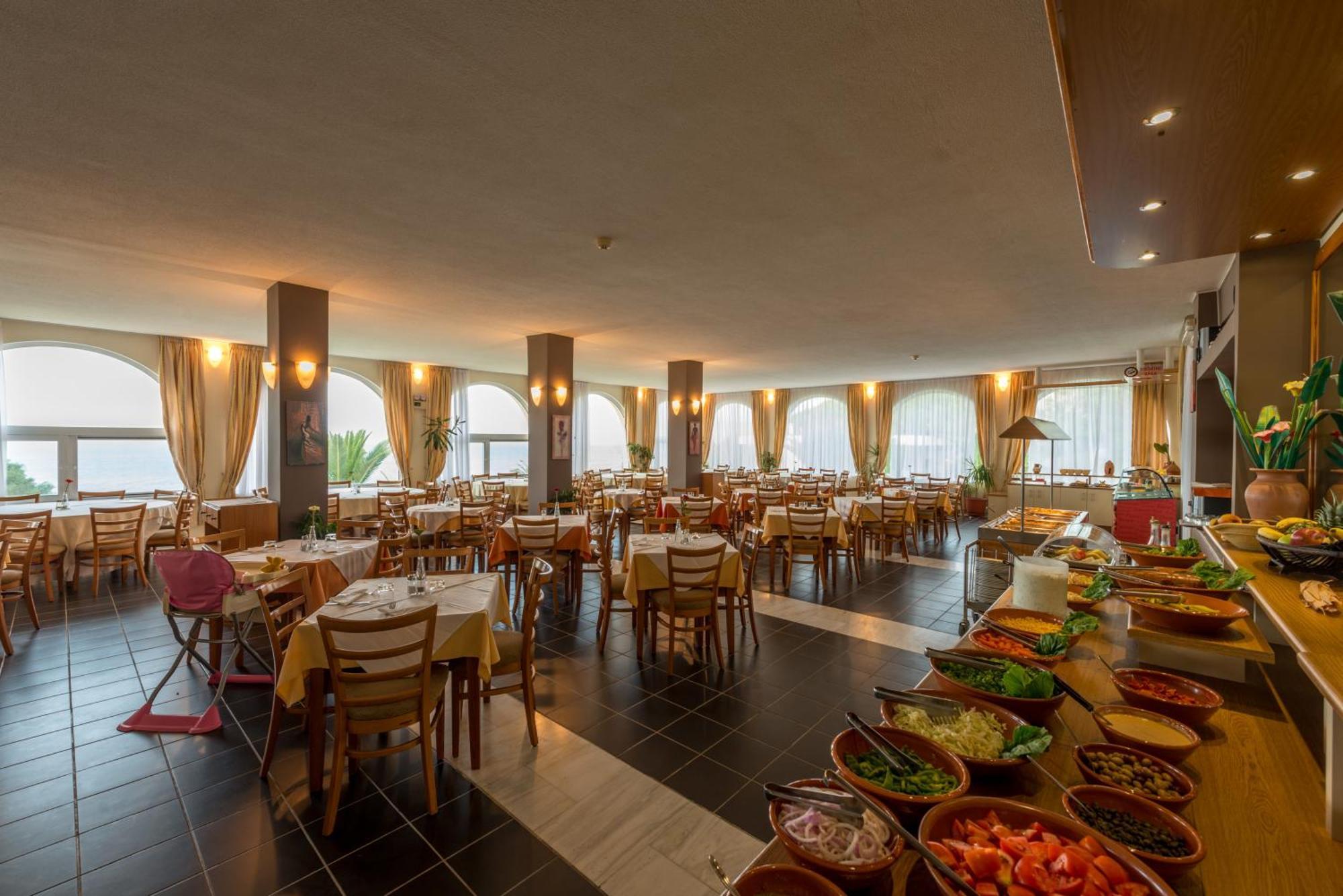 Hotel Pavlina Beach Niforeika Exterior foto