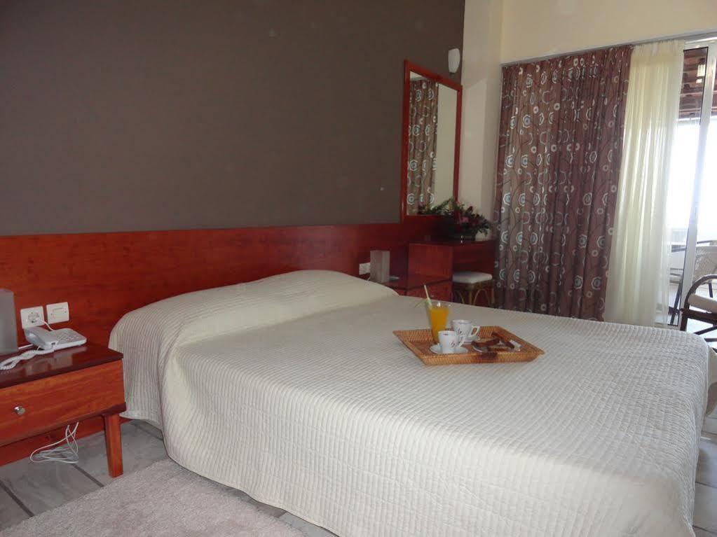 Hotel Pavlina Beach Niforeika Exterior foto